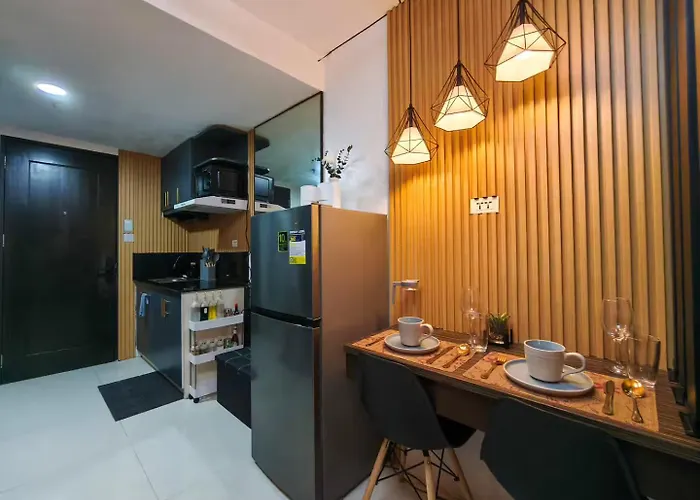 Cityscape Smart With 200mbps Wifi, Pool Access And Ps4 Near It Park