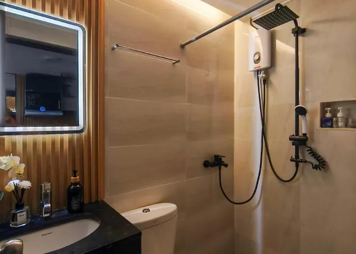 Cityscape Smart With 200mbps Wifi, Pool Access And Ps4 Near It Park Mandaue City