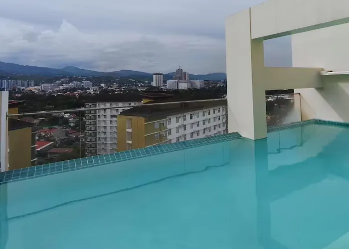 Cityscape Smart With 200mbps Wifi, Pool Access And Ps4 Near It Park Apartment Mandaue City